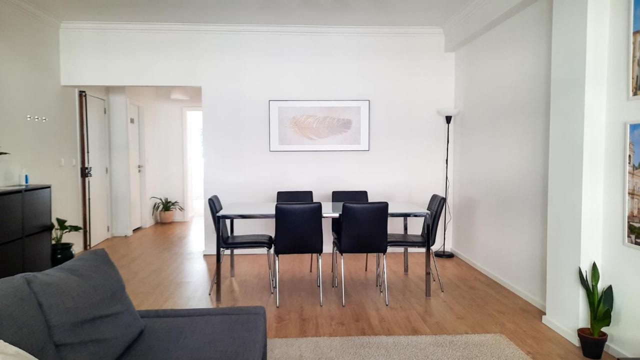 Lovely 2-Bedroom Apartment - Near Braga City Center! Ngoại thất bức ảnh